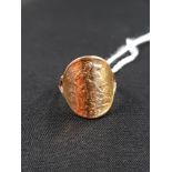 9 CARAT GOLD & HALF SOVEREIGN RING 5.3 GRAMS