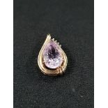 GOLD AND AMETHYST PENDANT