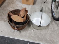 3 CAST IRON POTS AND 2 SHOE LASTS AND 1 PRESERVE PAN