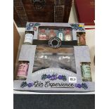 GIN HAMPER WITH GLASSES