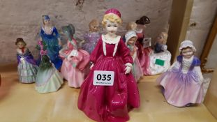 QUANTITY OF ROYAL DOULTON FIGURES AND WORCESTER