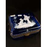 VICTORIAN GLASS CASKET ORIENTAL THEME