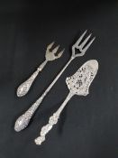 CONTINENTAL SILVER SERVER AND 2 SILVER HANDLED ITEMS