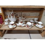 ROYAL ALBERT COUNTRY ROSE COFFEE SET INCLUDING COFFEE AND CAKE STAND