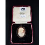 SILVER GILDED CAMEO SET WITH GARNETS