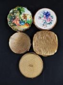 SELECTION OF 5 VINTAGE COMPACTS