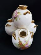 ROYAL WORCESTER 4 CONNECTED POTS 6' HEIGHT