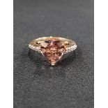 9 CARAT DIAMOND AND MORGANITE RING