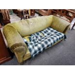 LATE 19TH CENTURY DOUBLE ENDED COUCH - DISTRESSED