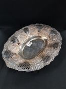 ANTIQUE SILVER EMBOSSED AND PIERCED DISH DIAMETER 30CM CHESTER 1906/7 337 GMS SHARMAN D NEIL