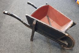 19TH CENTURY CHILDS WHEEL BARROW