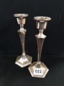 PAIR OF ANTIQUE SILVER CANDLESTICKS 19CM, CHESTER 1914/15