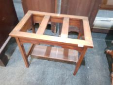 MAHOGANY SUITCASE STAND