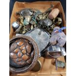 SMALL BOX LOT OF BRASS COLLECTABLES