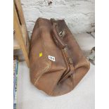 OLD GLADSTONE BAG