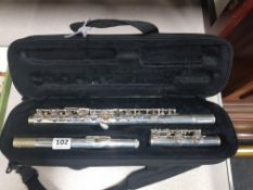 3 PIECE FLUTE AND CARRY CASE