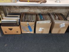 VERY LARGE COLLECTION OF VINTAGE RECORDS