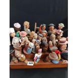 QUANTITY OF VINTAGE AND ANTIQUE NOVELTY BOTTLE STOPPERS