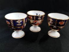 3 ANTIQUE IMARI DAVENPORT 1870 -1880 EGG CUPS