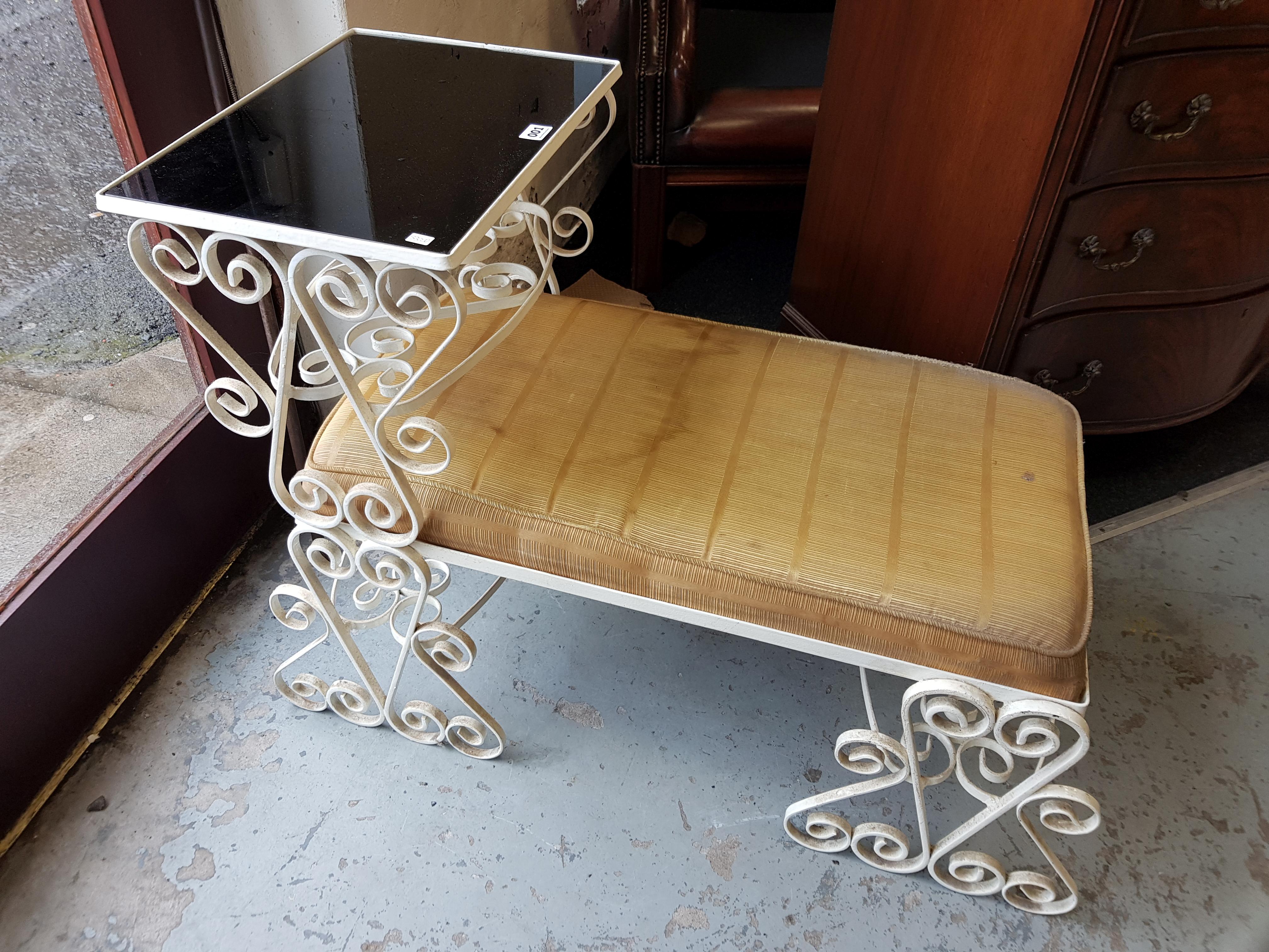 RETRO TELEPHONE TABLE