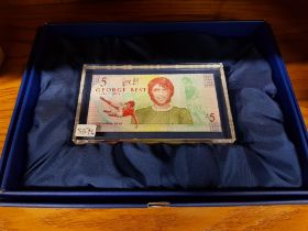 GEORGE BEST PRESENTATION £5 NOTE AND CASE
