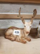 BESWICK 14CM MODEL OF A STAG LYING DOWN 1941/1975