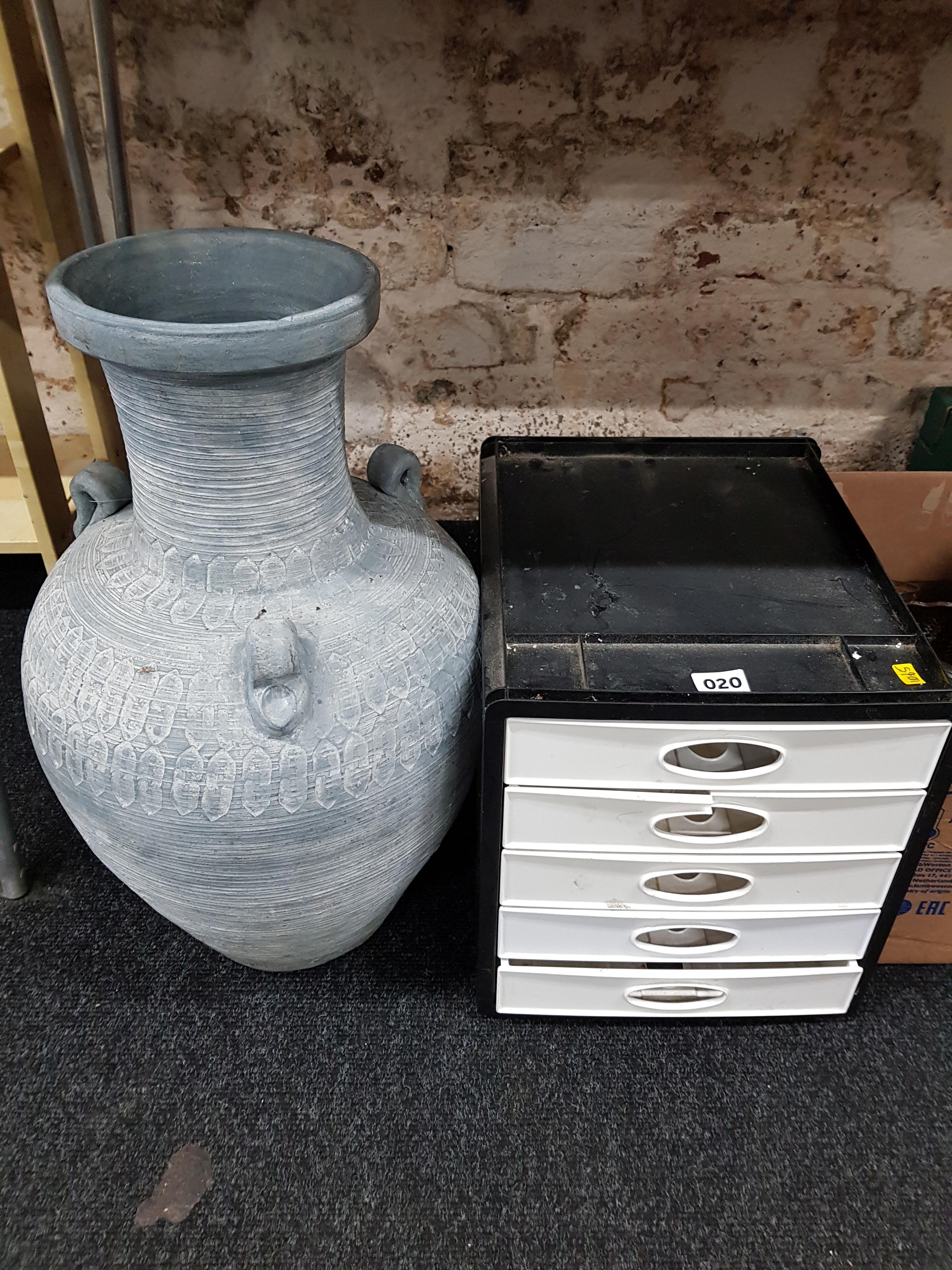 FILING DRAWERS AND FLOWER VASE