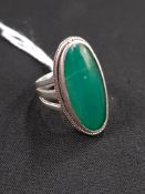SILVER AND GREEN AGATE RING