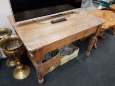 VICTORIAN PINE TABLE