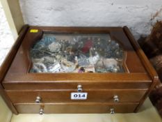 BOX OF MIXED JEWELLERY