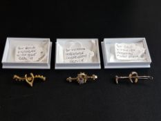 3X 9 CARAT GOLD BROOCHES
