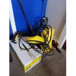 KARCHER POWER WASHER