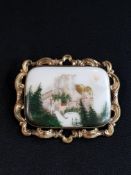 VICTORIAN HAND PAINTED BROOCH