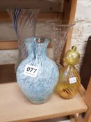 3 GLASS VASES AND 1 PERFUME BOTTLE WITH STOPPER