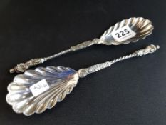 PAIR OF LARGE APOSTLE SPOONS: SHEFFIELD 1915