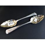 PAIR OF BERRY SPOONS, LONDON 1816