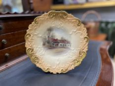 A GRAINGERS WORCESTER PORCELAIN PLATE DECORATED WITH A VIEW OF SHAKESPEARES BIRTHPLACE TO A GILDED