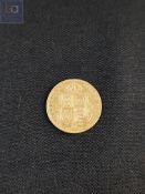 22 carat gold half sovereign shield back Queen Victoria 1892