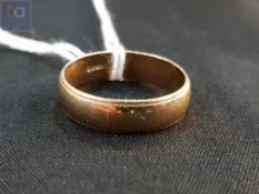 9 CARAT GOLD WEDDING BAND CIRCA 4.12 GRAMS