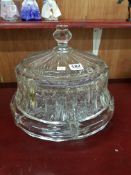 LARGE VINTAGE CRYSTAL CAKE STAND WITH DOME