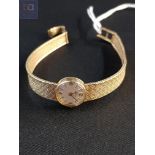 ladies 9 carat gold wrist watch circa 20.17 grams