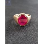 VINTAGE 9 CARAT AND RUBY GENTS RING 8 GRAMS