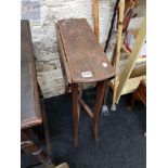 SMALL CARVED OAK GATELEG TABLE