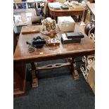 OAK CENTER DROP LEAF EXTENDING DINING TABLE ON A BULBUS SOLID OAK FRAME LEG