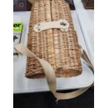 WICKER WINE BOTTLE BASKET CARRIER