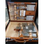 STUNNING ASPREY & CO LTD SILVER GENTLEMANS TRAVELLING GROOMING SET LONDON 1940-1941 SET IN PIG