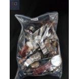 LARGE BAG OF WATCHES