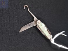 VICTORIAN MINIATURE PENKNIFE WITH BUTTON HOOK