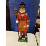 CARLTON WARE FIGURE - THE BEEFEATER