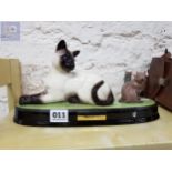 BESWICK CAT AND MOUSE FIGURE